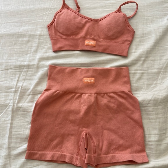 BO&TEE WORKOUT SET - Picture 3 of 3